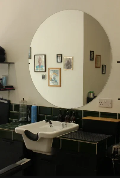 Popular Barber’s Shop on Busy Road   in North London ANGLO SWANN BUSINESS BROKERS