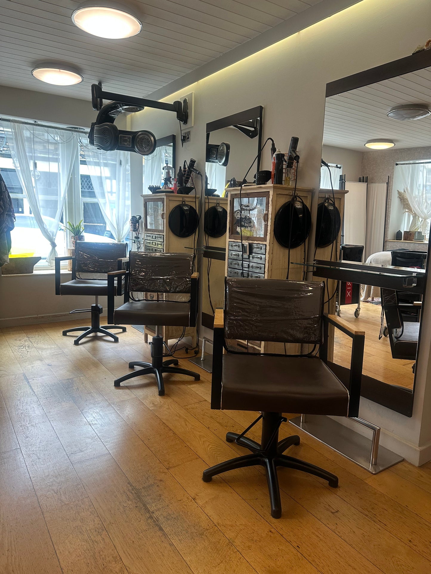 Highly Regarded Hair Salon Situated in  the Heart of The Lake District ANGLO SWANN BUSINESS BROKERS