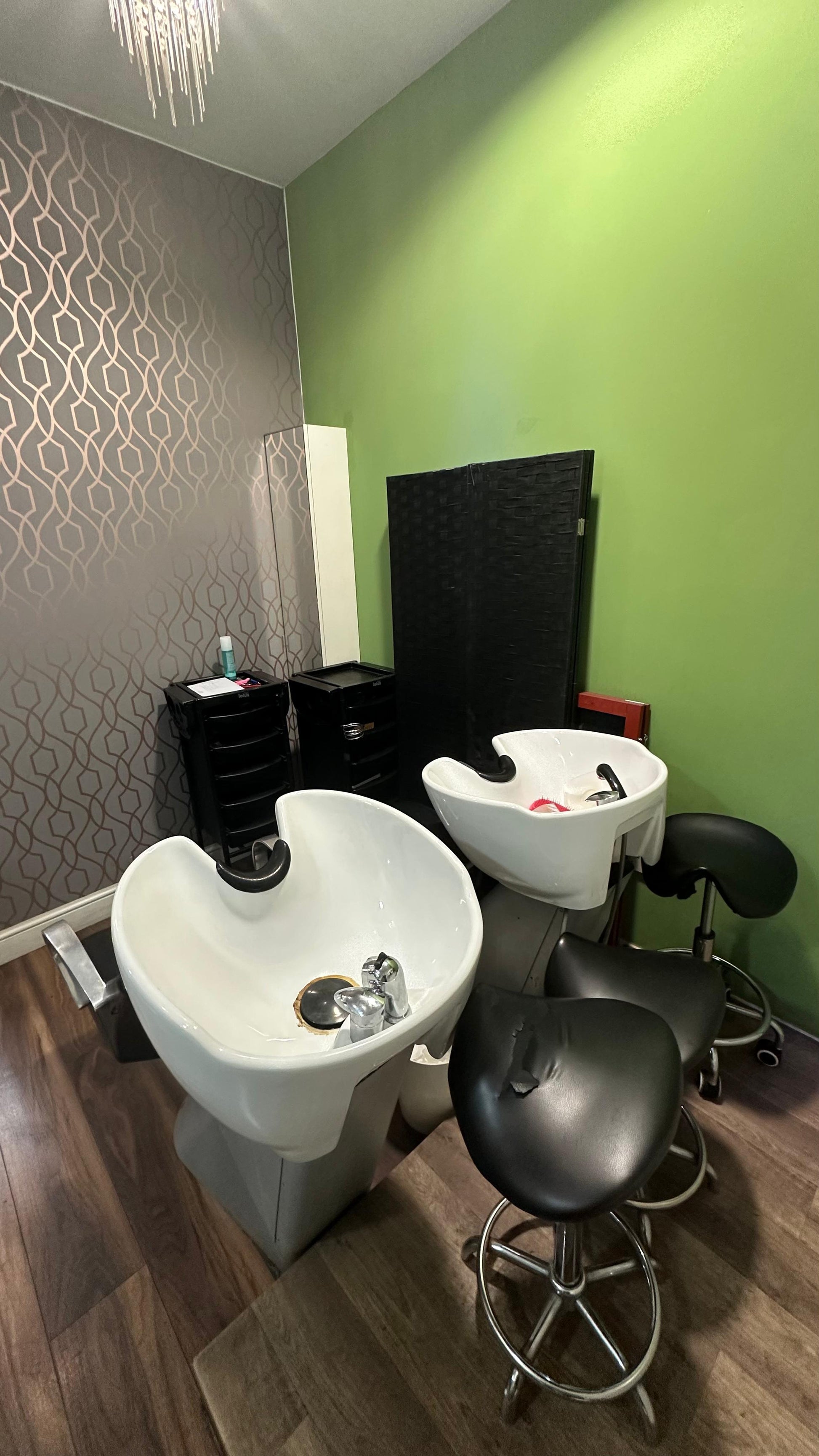 Established Hair Salon in Prominent North London Location ANGLO SWANN BUSINESS BROKERS