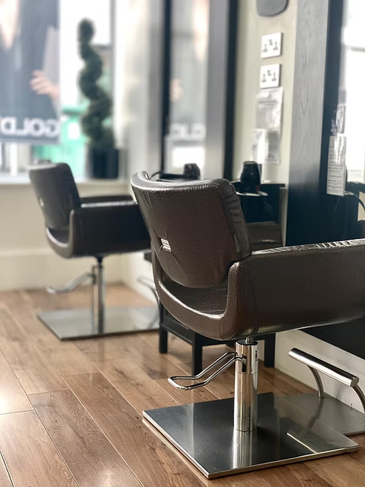 Large Hair Salon in Affluent Oxfordshire Town Established 20 Years ANGLO SWANN