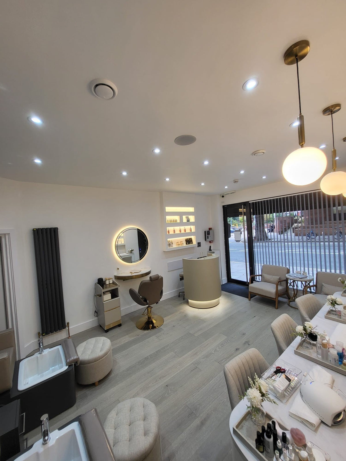 Busy Beauty Salon in Excellent Trading Location  in East Finchley, London ANGLO SWANN BUSINESS BROKERS