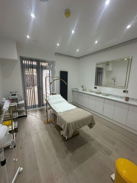 Busy Beauty Salon in Excellent Trading Location  in East Finchley, London ANGLO SWANN BUSINESS BROKERS